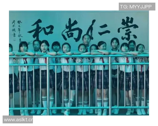 张娜专访：从绿茵场到人生舞台的足球旅程回顾与展望